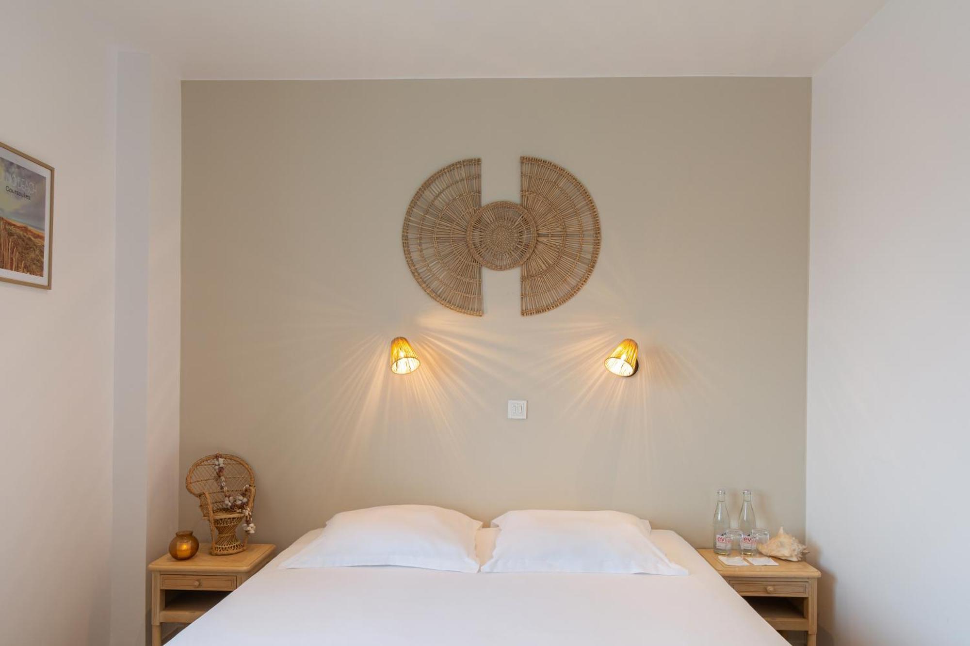 Hotel De La Plage Курсёль-сюр-Мер Экстерьер фото